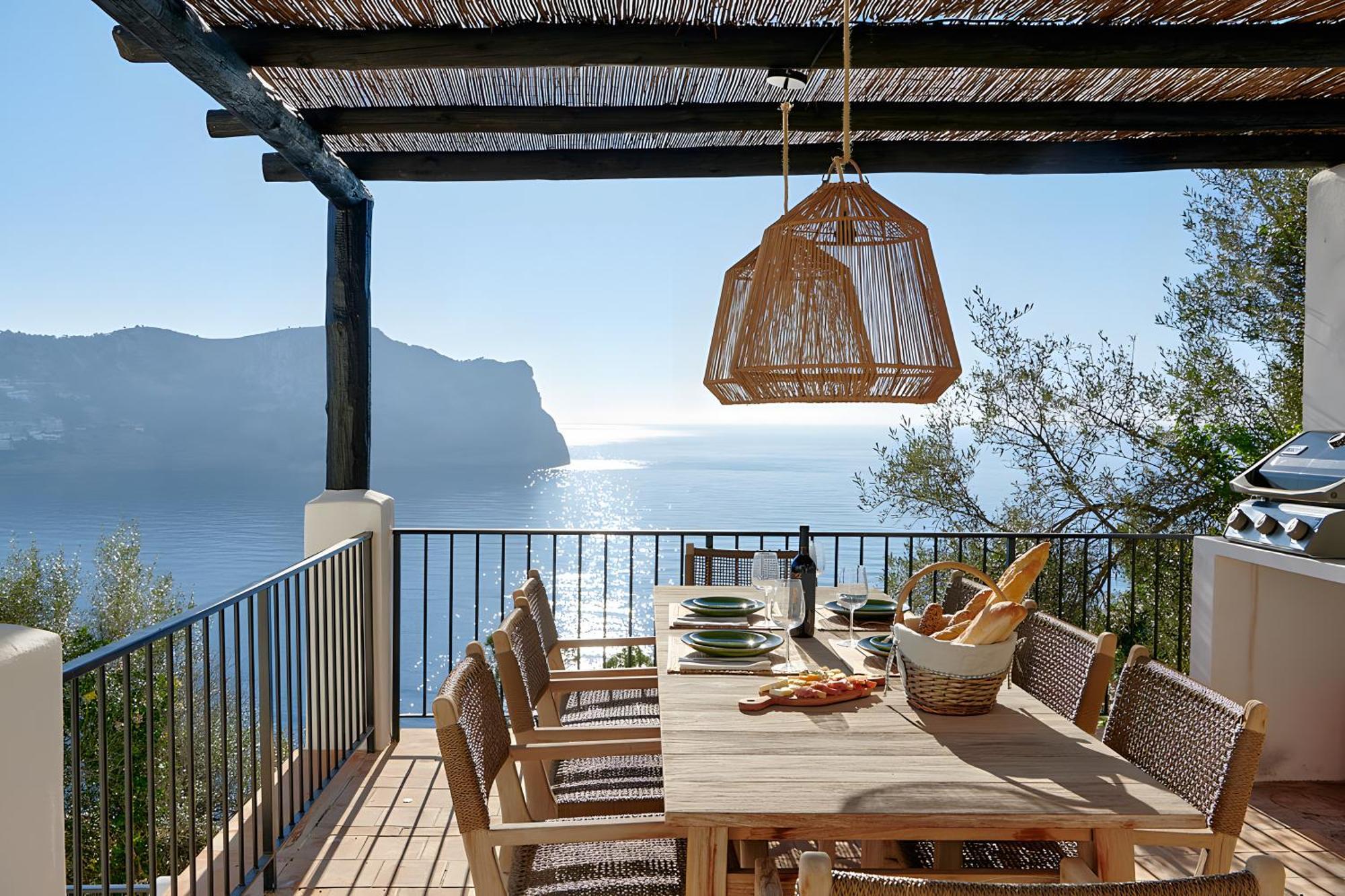 Mallorquin Oasis, In Port * Andratx