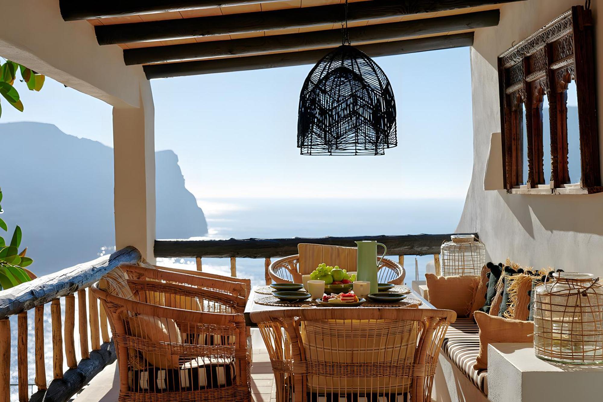 Mallorquin Oasis, In Port * Andratx
